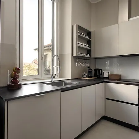 Apartment Navigli, 90 Square Meters, Free Parking Ripa Ticinese